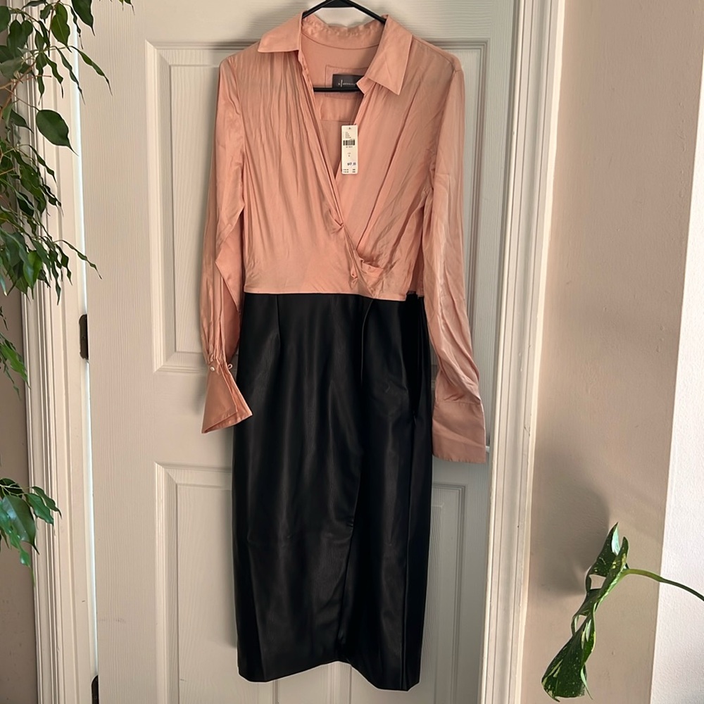 Anthropologie women’s professional dress 
Size 6
New with tags